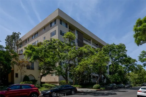 441 Oakhurst #604