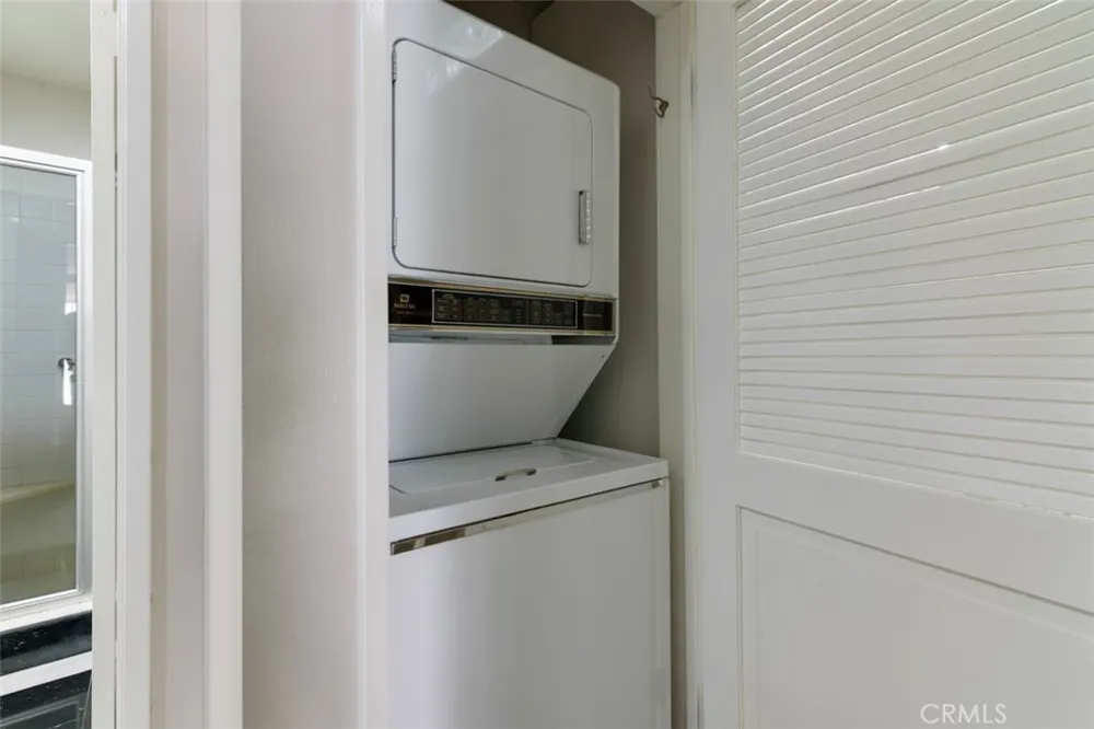 441 Oakhurst #604 Beverly Hills, CA 90210