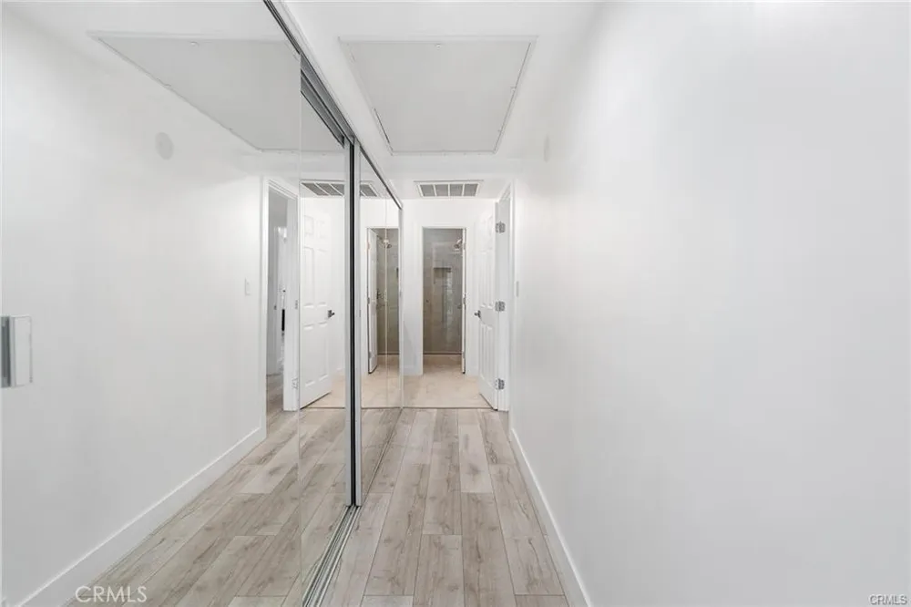 23401 Park Sorrento #34 Calabasas, CA 91302