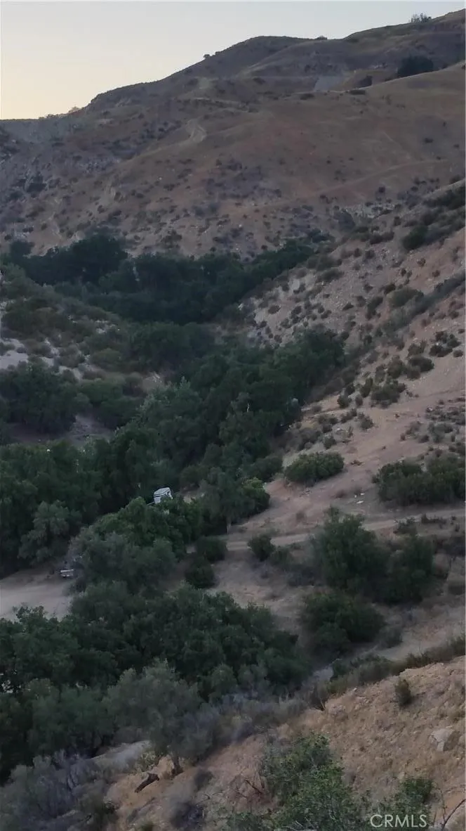 BROWNS CANYON RD. Chatsworth, CA 91311