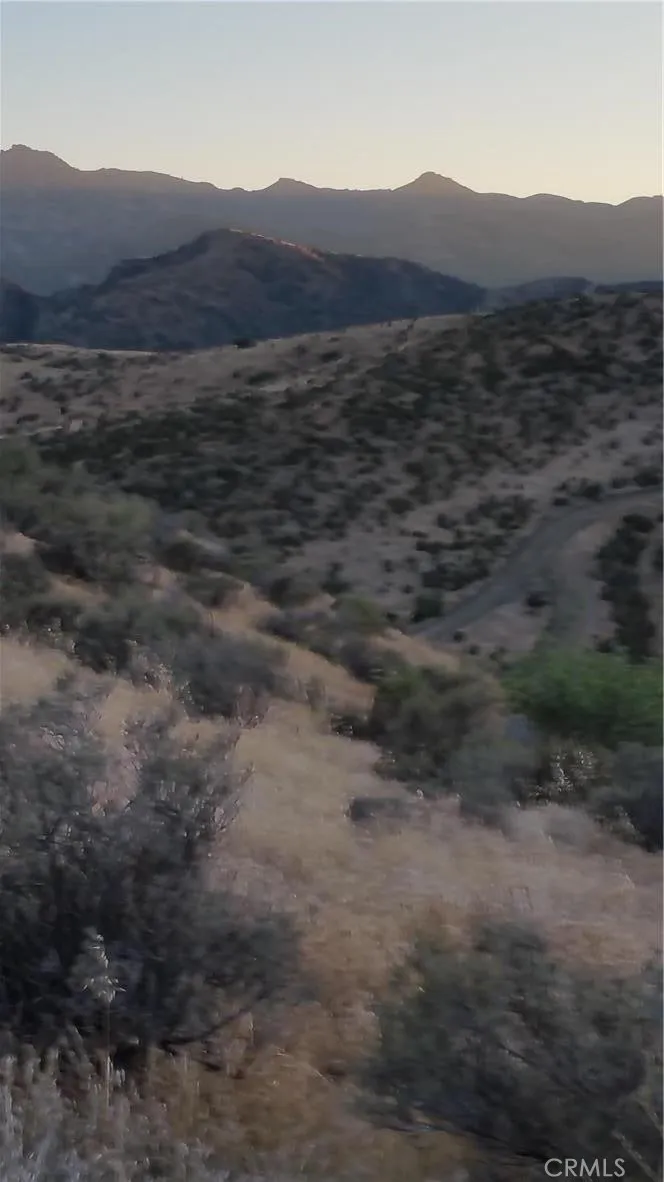 BROWNS CANYON RD. Chatsworth, CA 91311