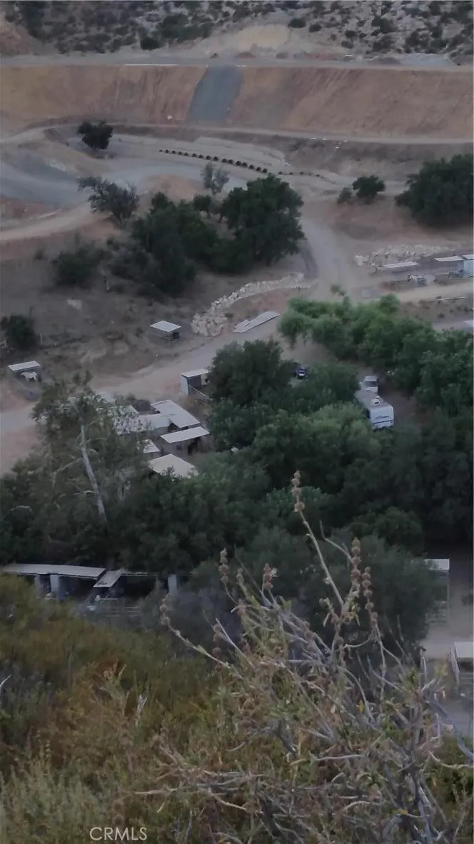 BROWNS CANYON RD. Chatsworth, CA 91311