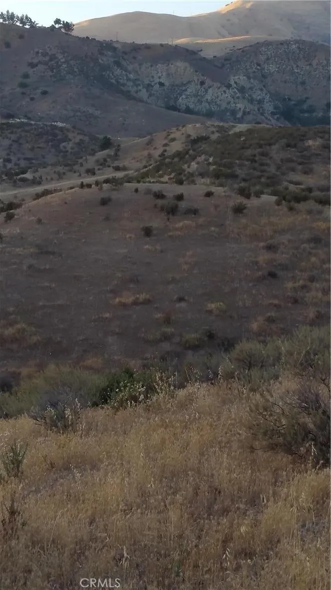 BROWNS CANYON RD. Chatsworth, CA 91311