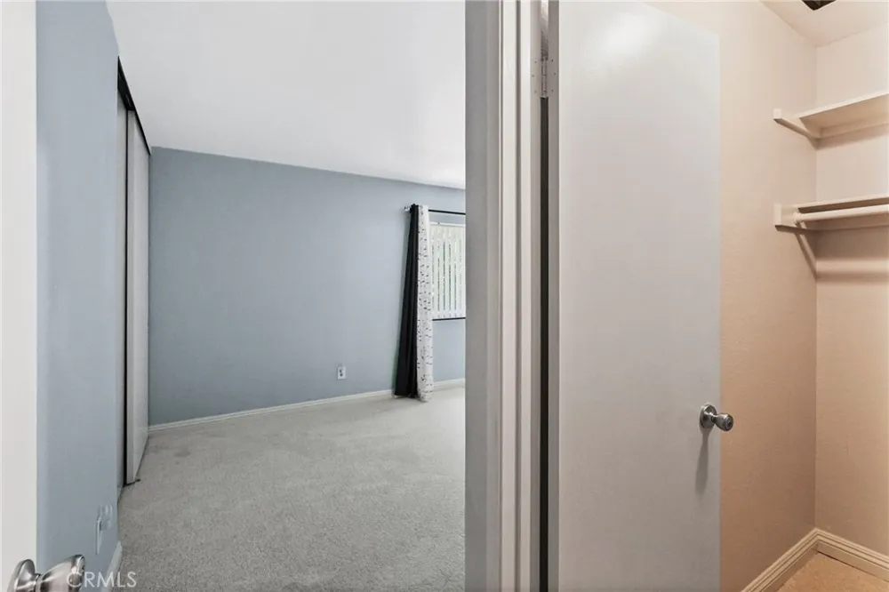 20119 Leadwell Street #3 Winnetka, CA 91306
