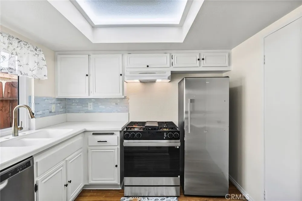 20119 Leadwell Street #3 Winnetka, CA 91306