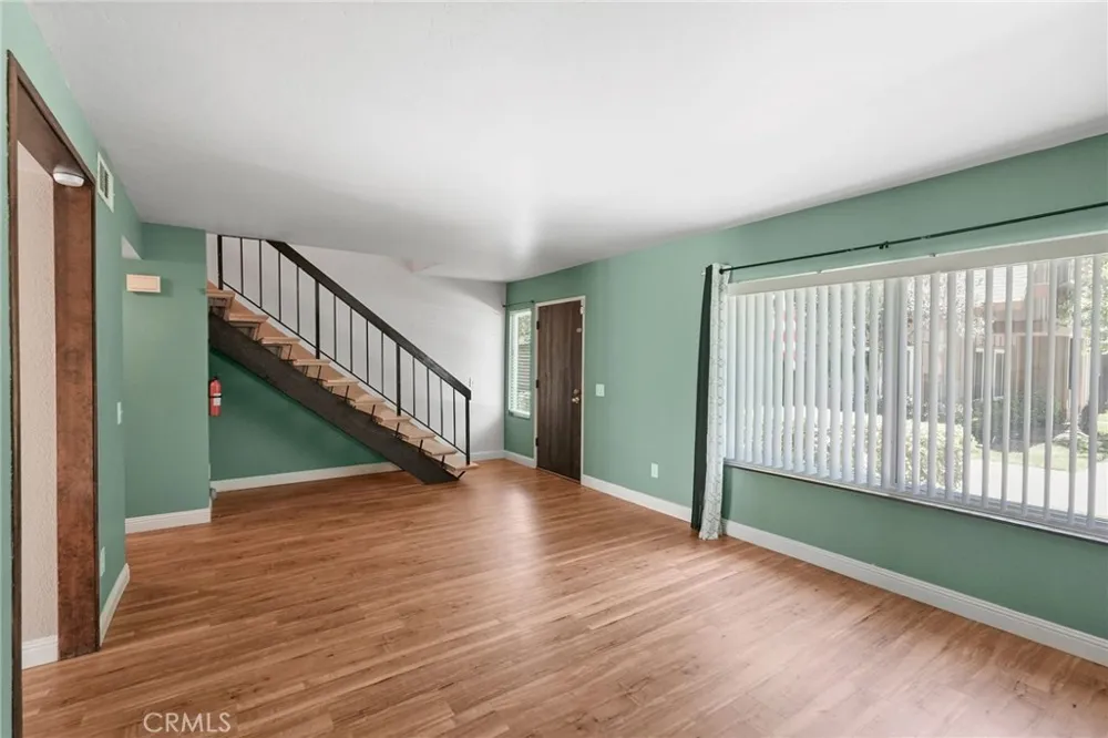 20119 Leadwell Street #3 Winnetka, CA 91306