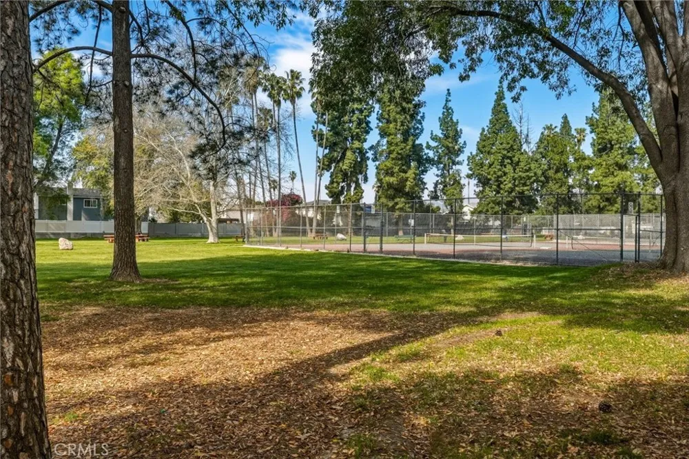 20119 Leadwell Street #3 Winnetka, CA 91306