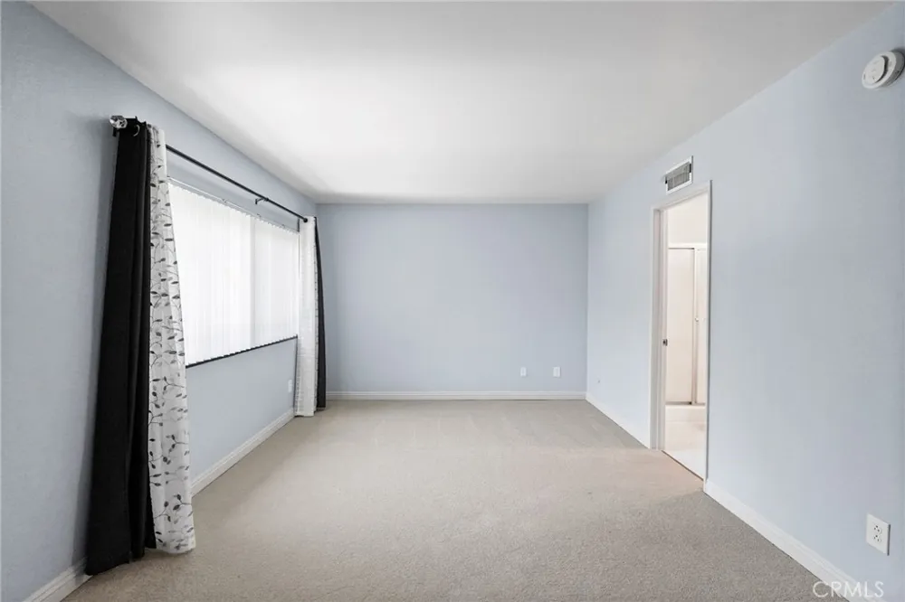 20119 Leadwell Street #3 Winnetka, CA 91306