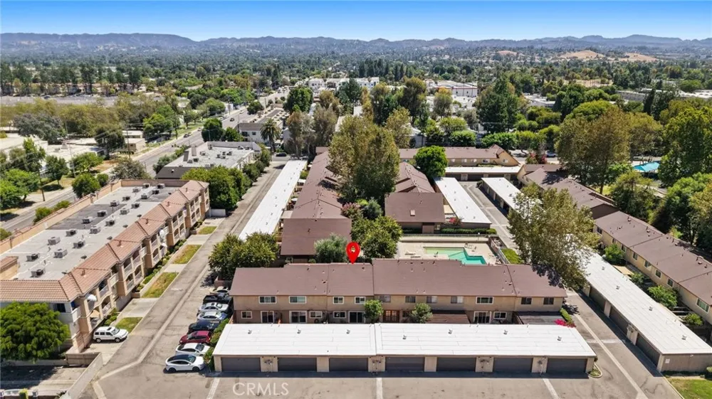 20119 Leadwell Street #3 Winnetka, CA 91306