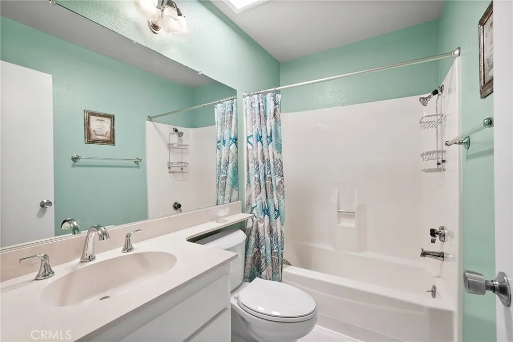 20119 Leadwell Street #3 Winnetka, CA 91306