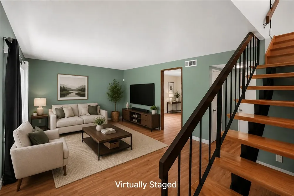 20119 Leadwell Street #3 Winnetka, CA 91306