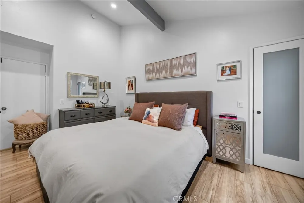 8235 Mason Ave. #C Los Angeles, CA 91306