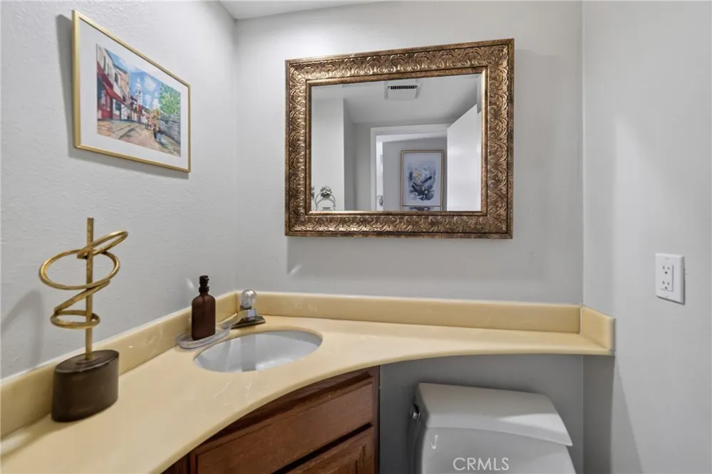 8235 Mason Ave. #C Los Angeles, CA 91306
