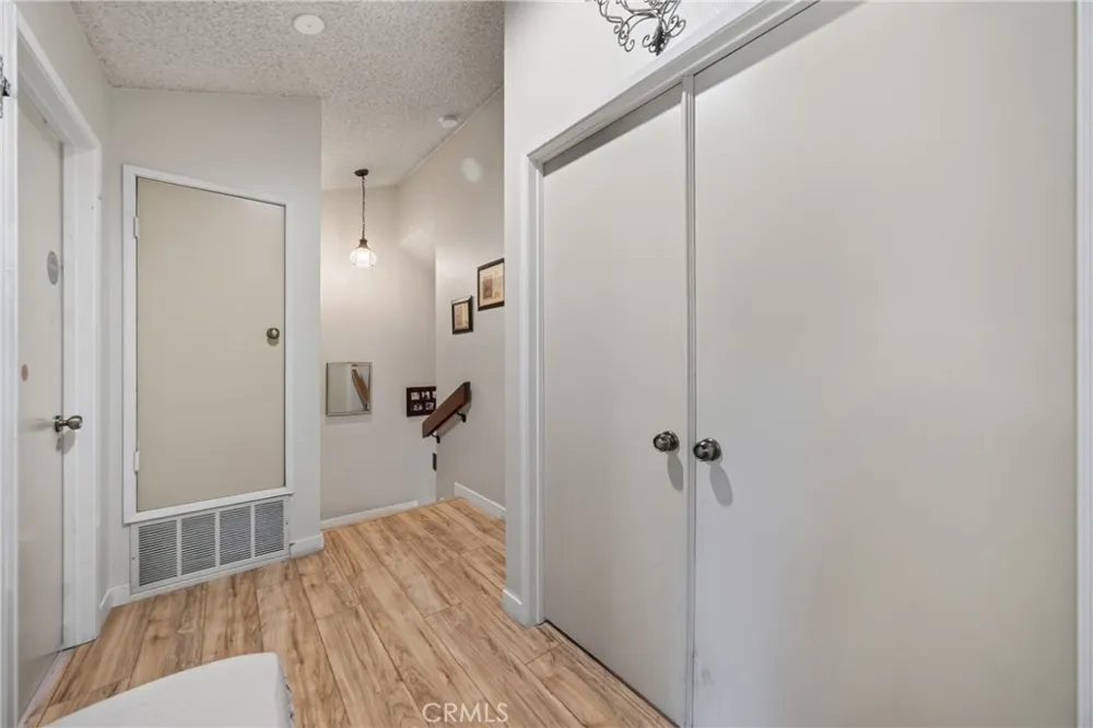 8235 Mason Ave. #C Los Angeles, CA 91306