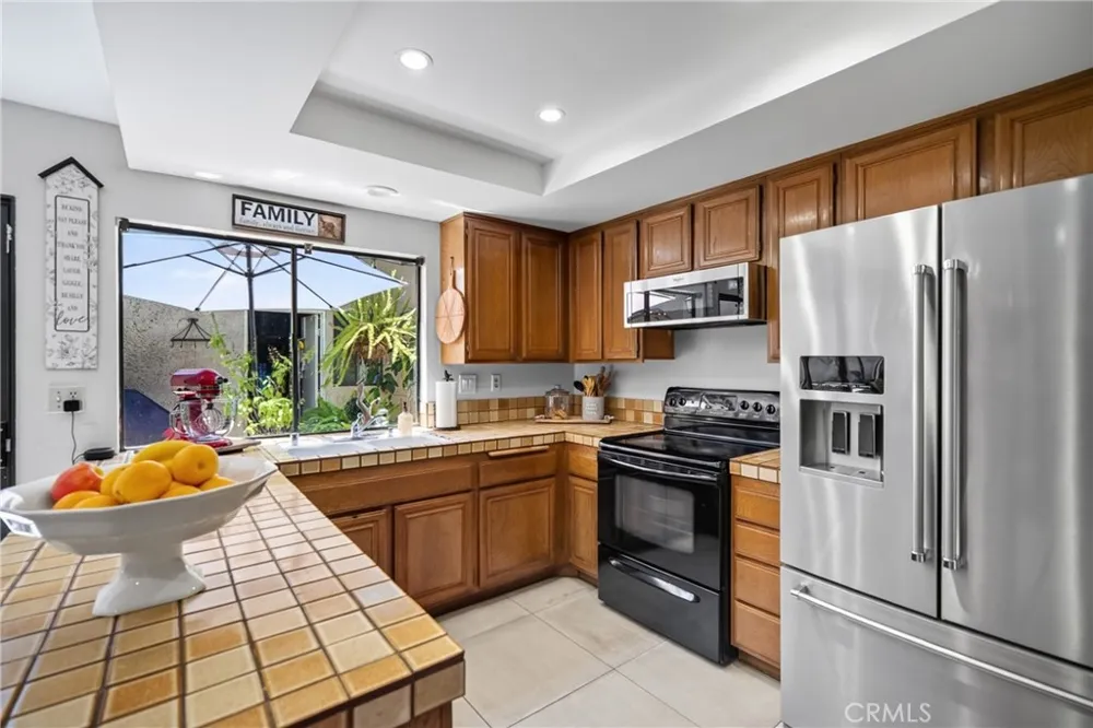 8235 Mason Ave. #C Los Angeles, CA 91306