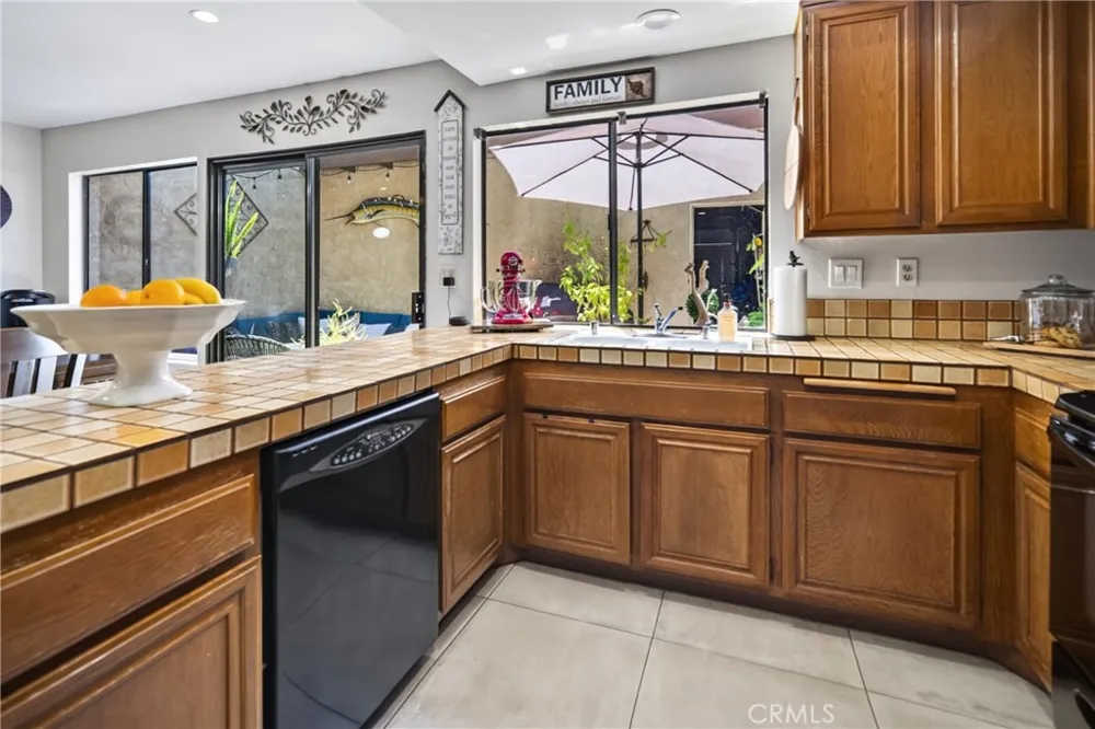 8235 Mason Ave. #C Los Angeles, CA 91306