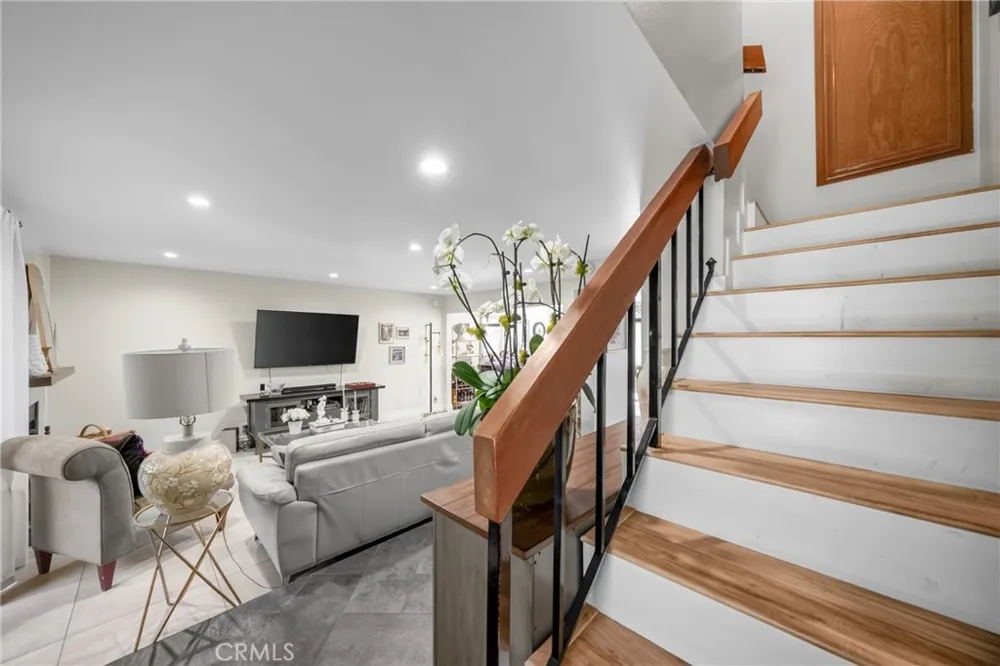 8235 Mason Ave. #C Los Angeles, CA 91306