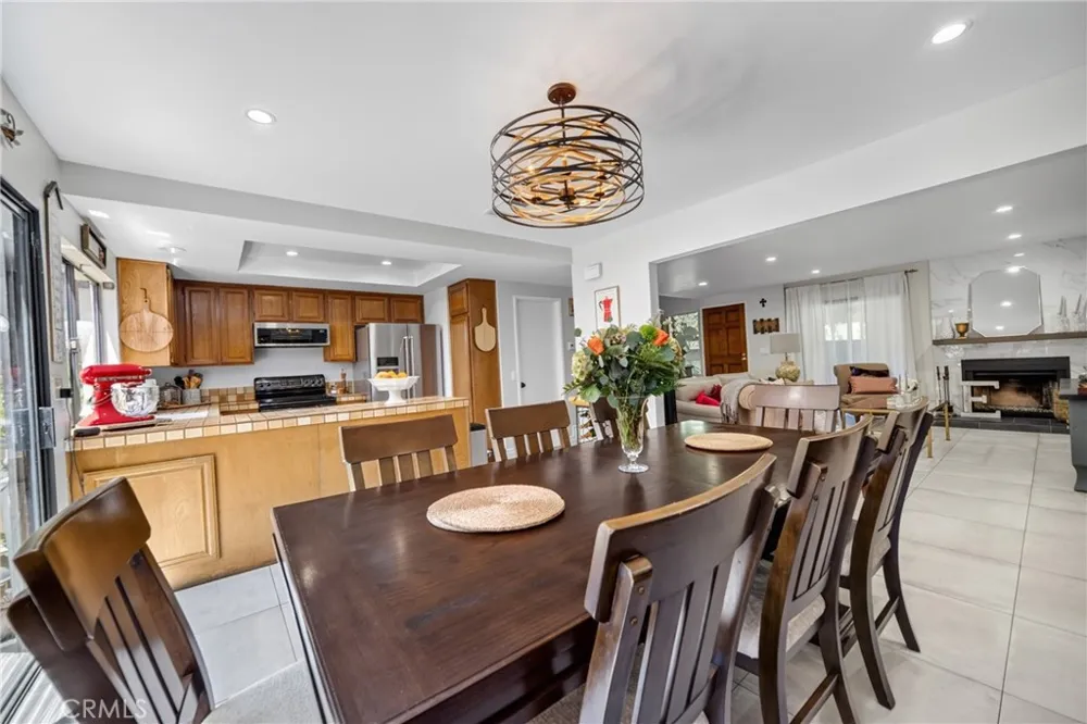 8235 Mason Ave. #C Los Angeles, CA 91306