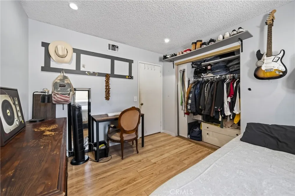 8235 Mason Ave. #C Los Angeles, CA 91306