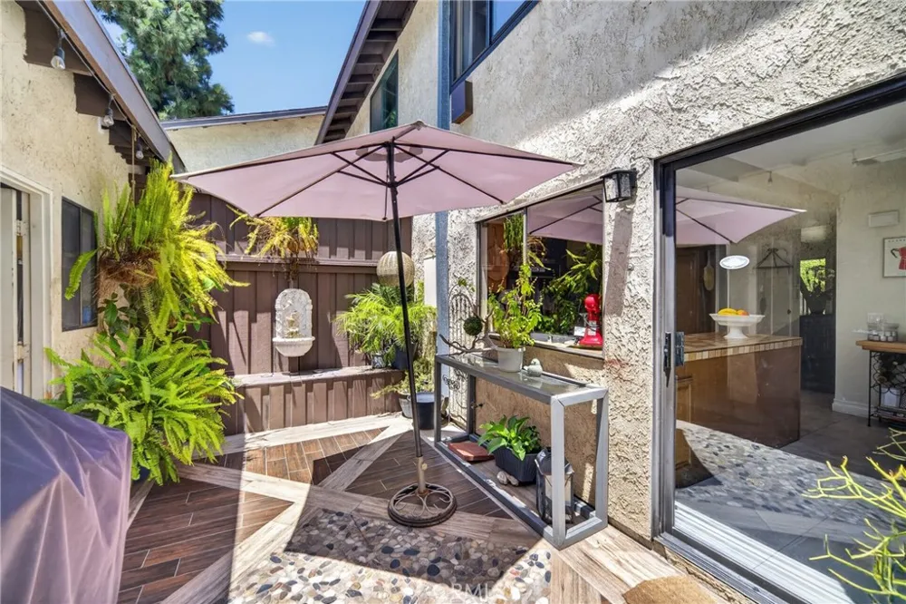 8235 Mason Ave. #C Los Angeles, CA 91306