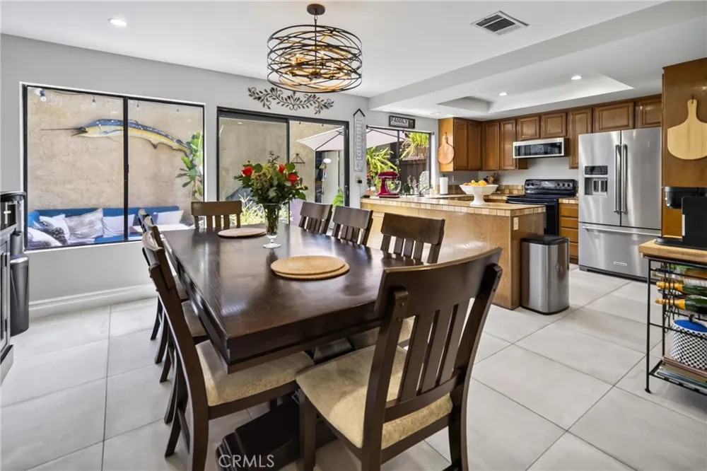 8235 Mason Ave. #C Los Angeles, CA 91306