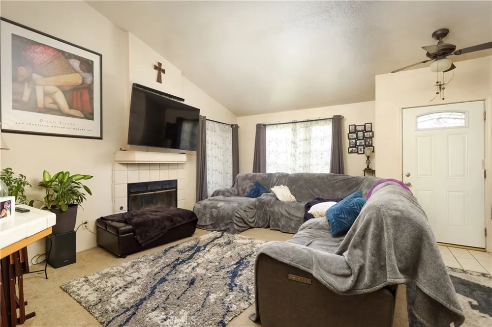 10917 Via Vista Bakersfield, CA 93311