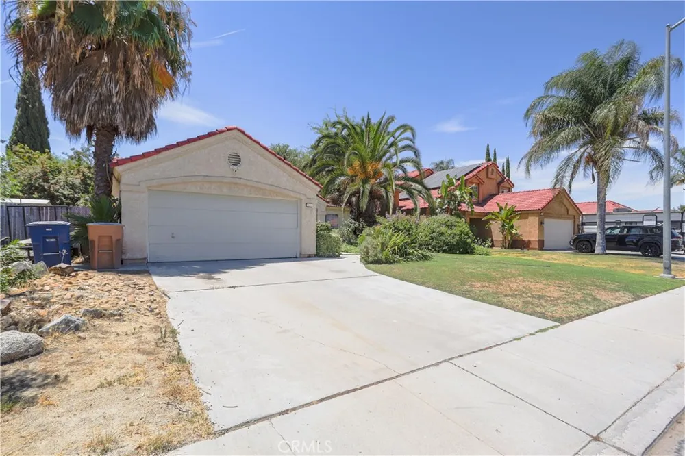 10917 Via Vista Bakersfield, CA 93311