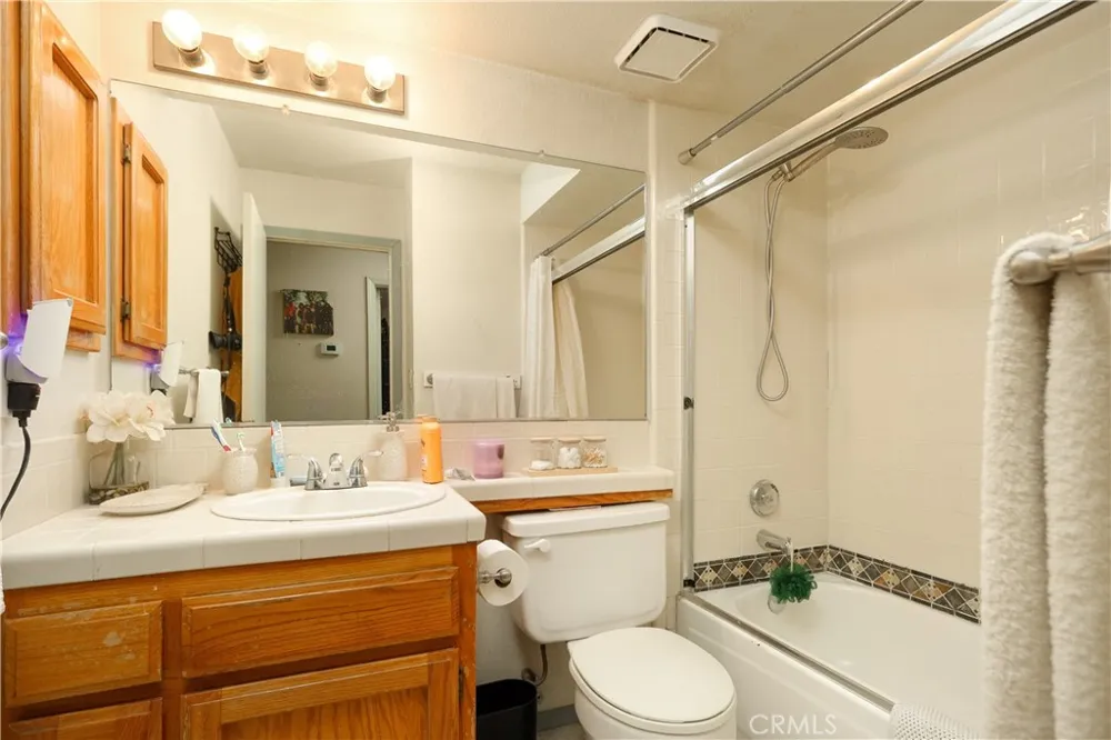 10917 Via Vista Bakersfield, CA 93311