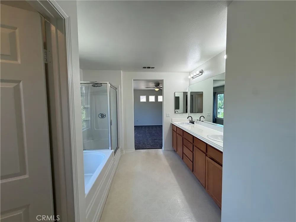 27223 Cloverhurst Canyon Country, CA 91387