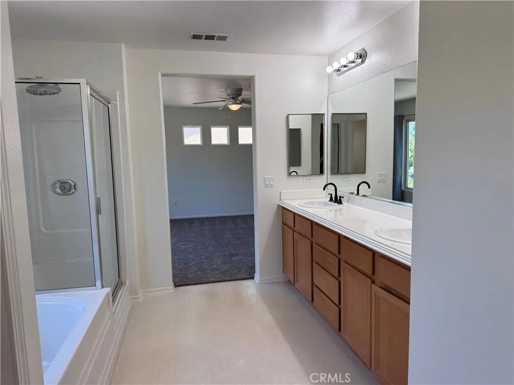 27223 Cloverhurst Canyon Country, CA 91387