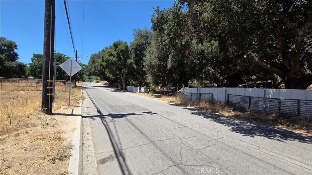 30323 San Martinez Castaic, CA 91384