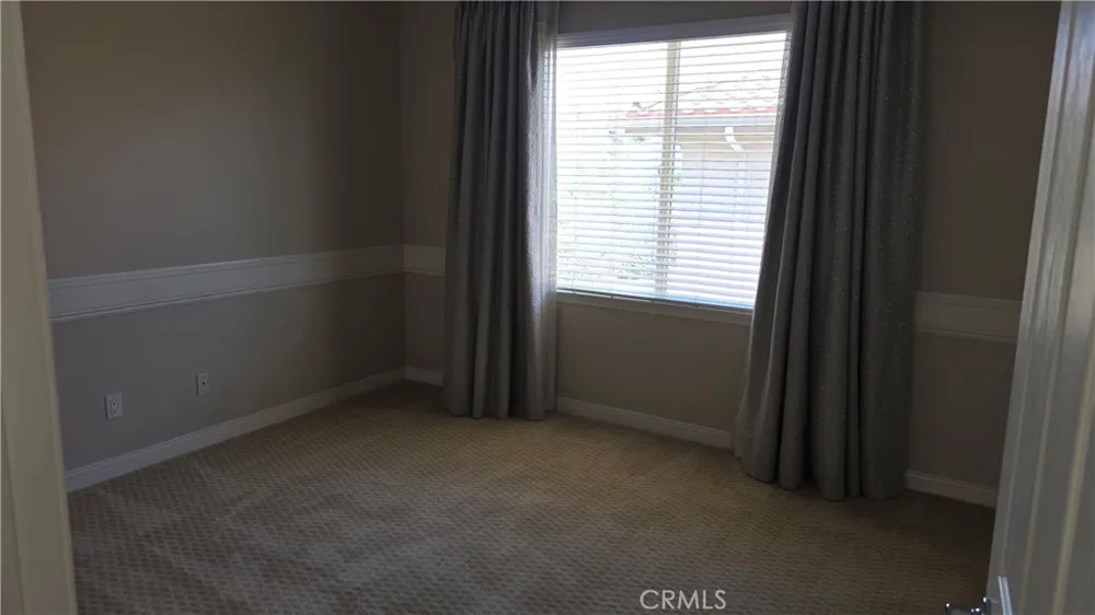 20421 Via Medici Northridge, CA 91326