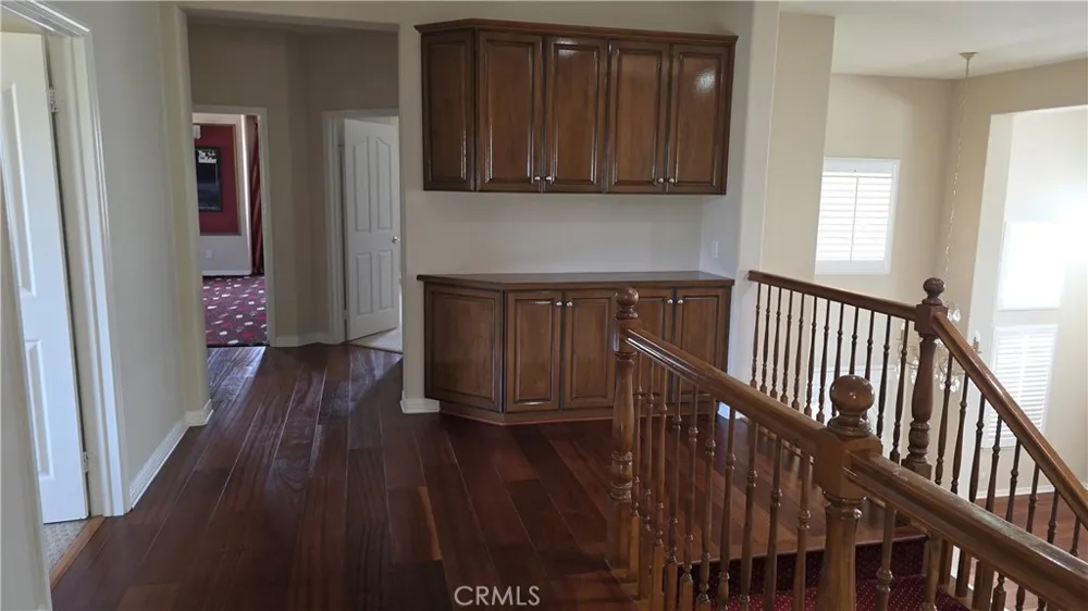 20421 Via Medici Northridge, CA 91326