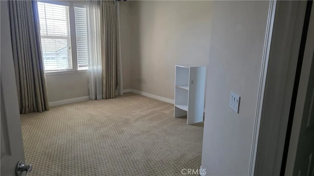 20421 Via Medici Northridge, CA 91326