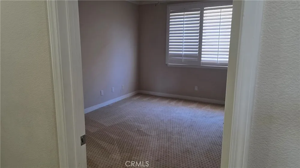 20421 Via Medici Northridge, CA 91326