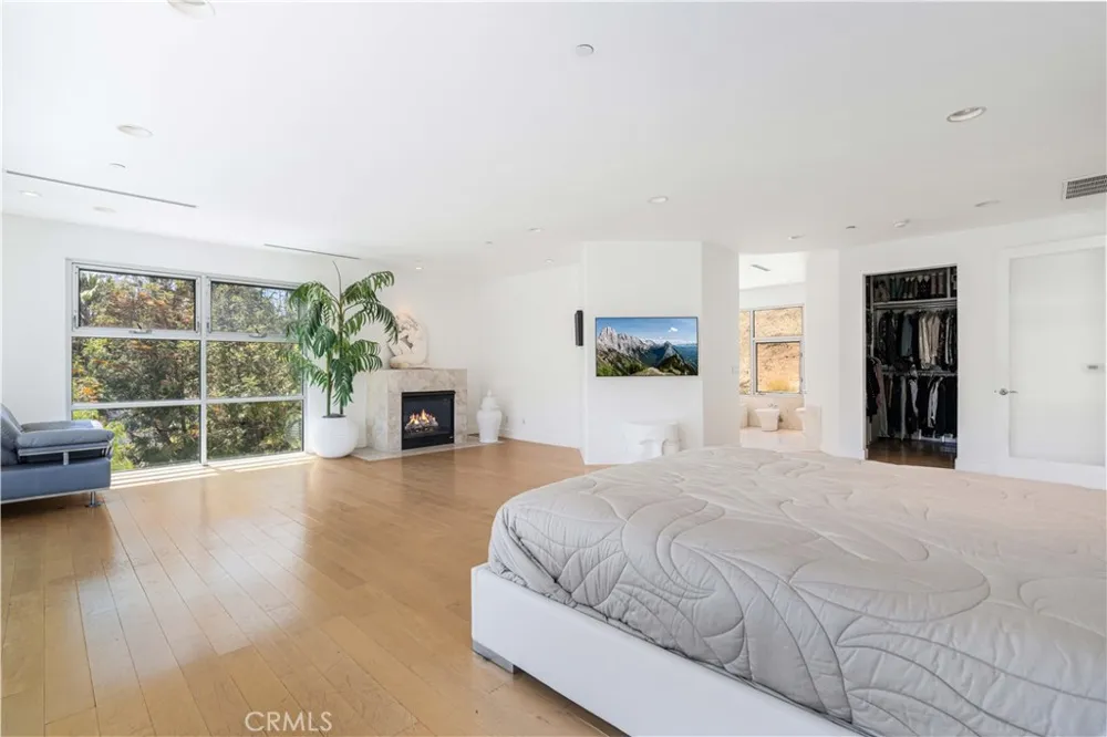71 Coolwater Road Bell Canyon, CA 91307