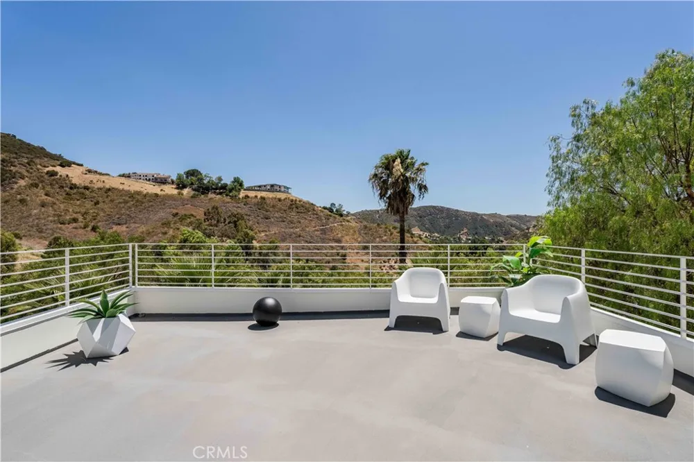 71 Coolwater Road Bell Canyon, CA 91307
