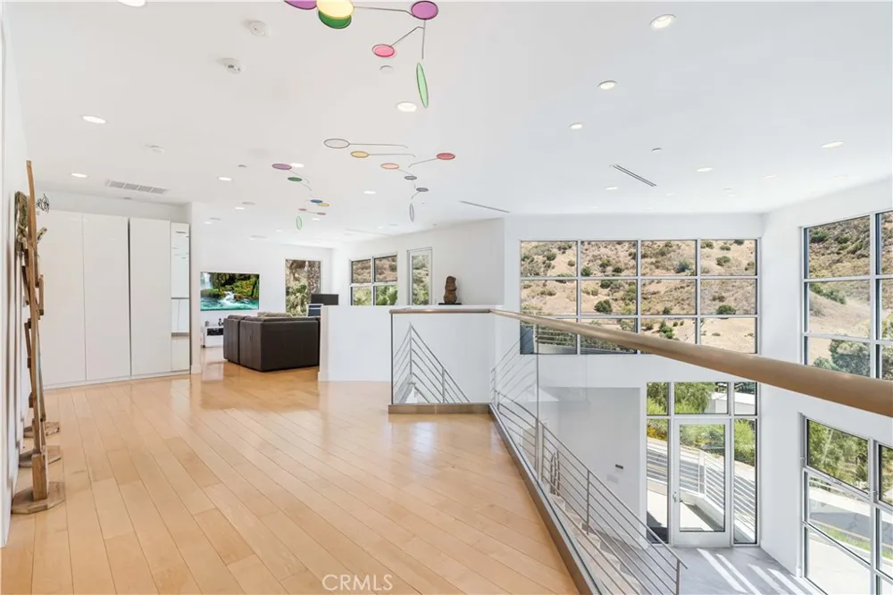 71 Coolwater Road Bell Canyon, CA 91307