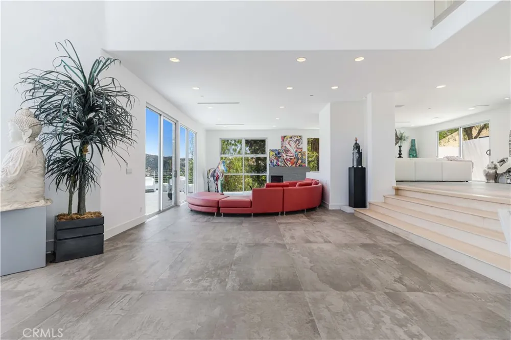 71 Coolwater Road Bell Canyon, CA 91307