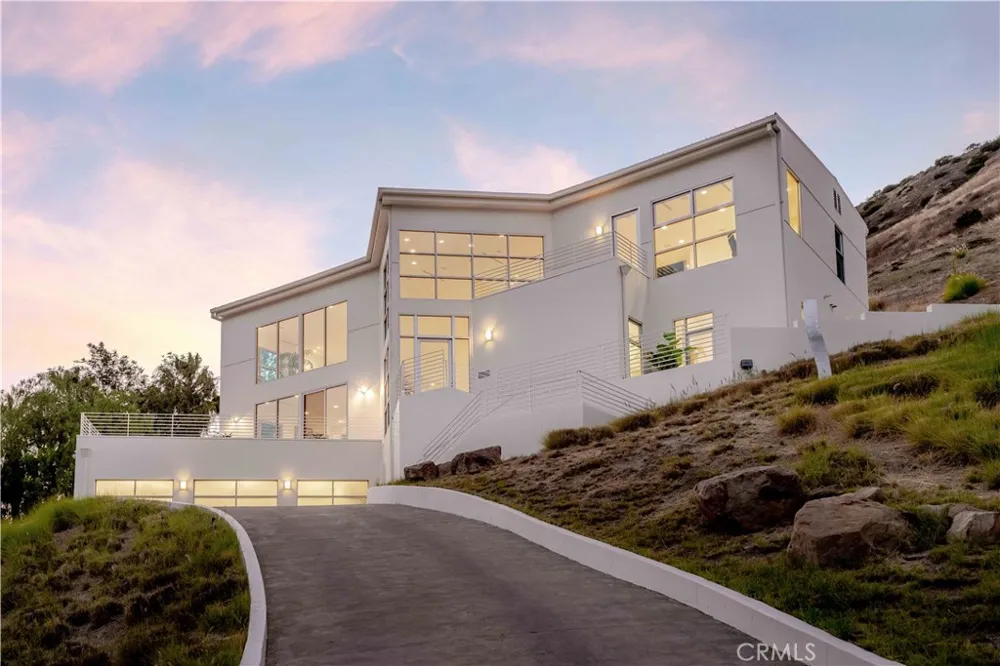71 Coolwater Road Bell Canyon, CA 91307