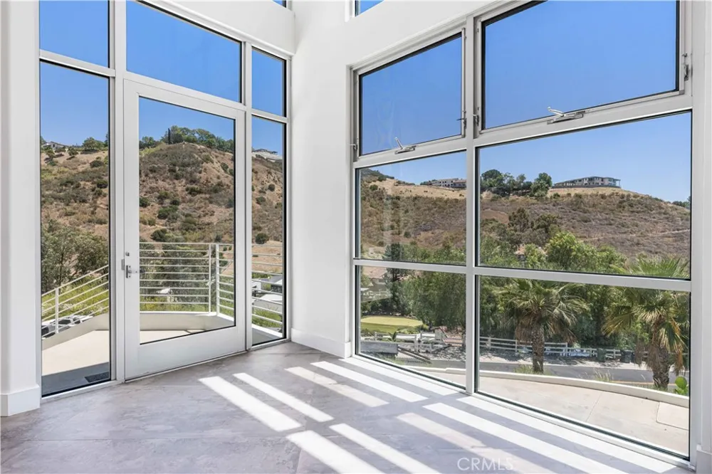 71 Coolwater Road Bell Canyon, CA 91307