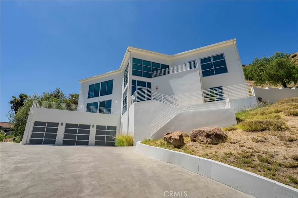 71 Coolwater Road Bell Canyon, CA 91307