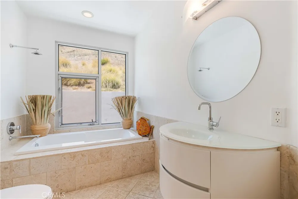 71 Coolwater Road Bell Canyon, CA 91307