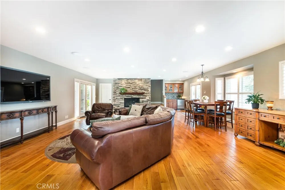 10159 Parr Avenue Sunland, CA 91040