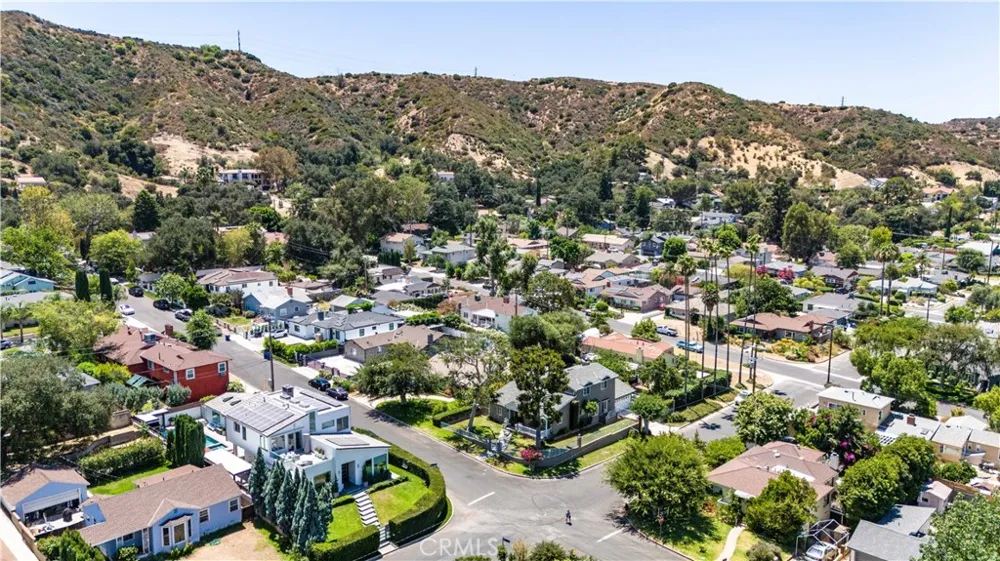 10159 Parr Avenue Sunland, CA 91040