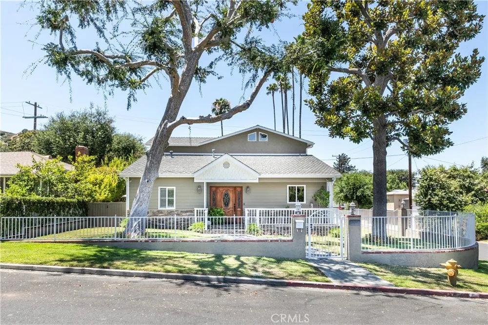 10159 Parr Avenue Sunland, CA 91040
