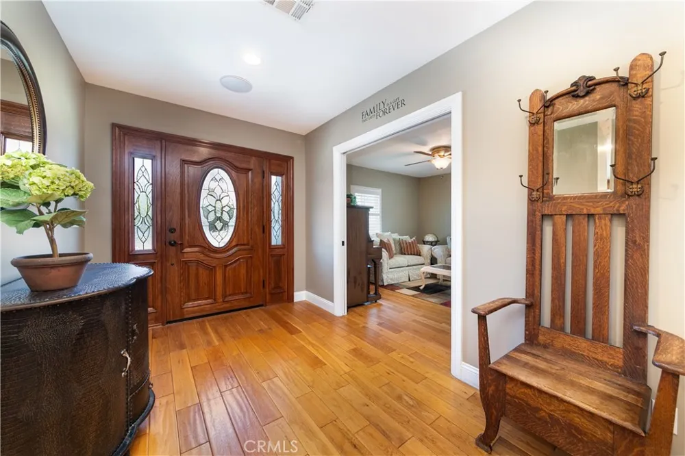 10159 Parr Avenue Sunland, CA 91040