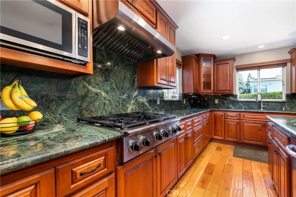 10159 Parr Avenue Sunland, CA 91040
