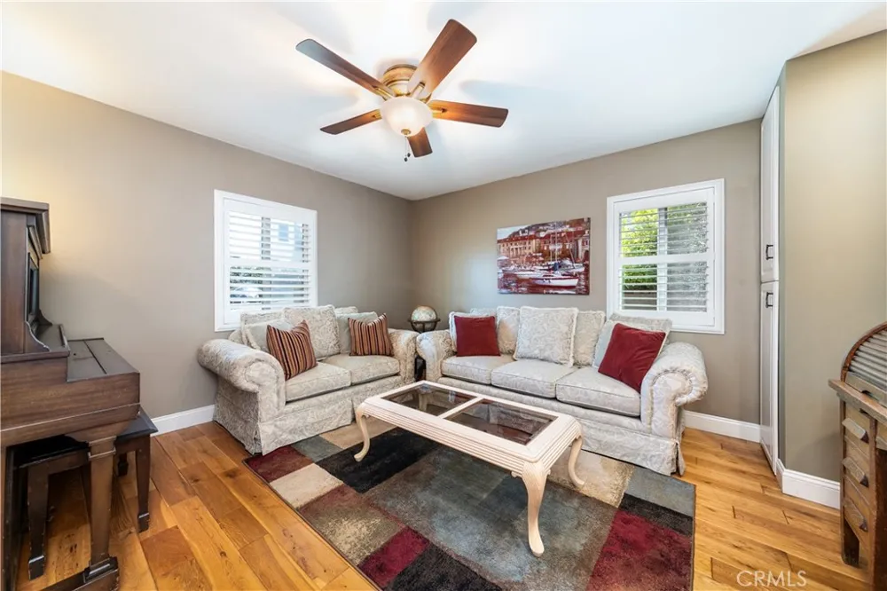 10159 Parr Avenue Sunland, CA 91040