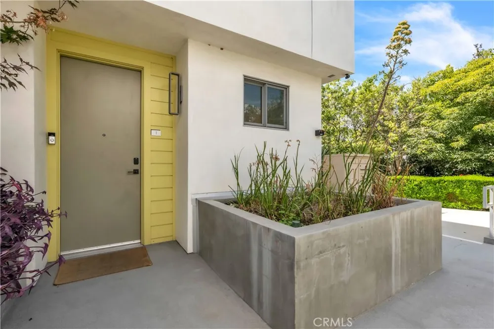 532 W Elk Avenue #1 Glendale, CA 91204